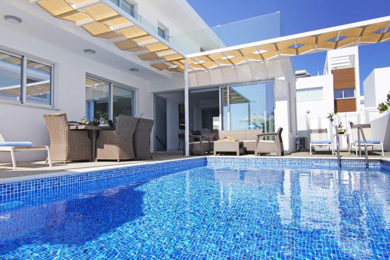Villa Napa View 아이아 나파 외부 사진